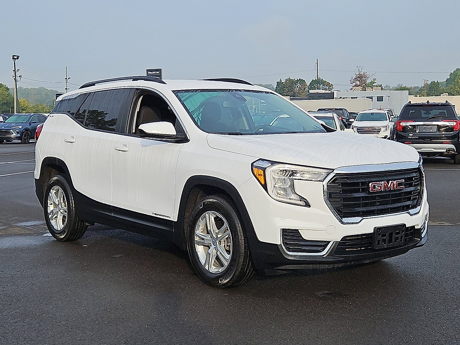 2022 GMC Terrain SLE's photo