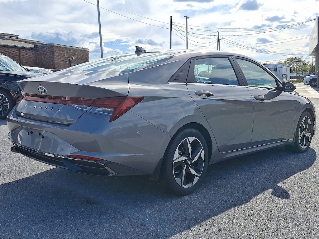 Certified 2022 Hyundai Elantra SEL SEL IVT