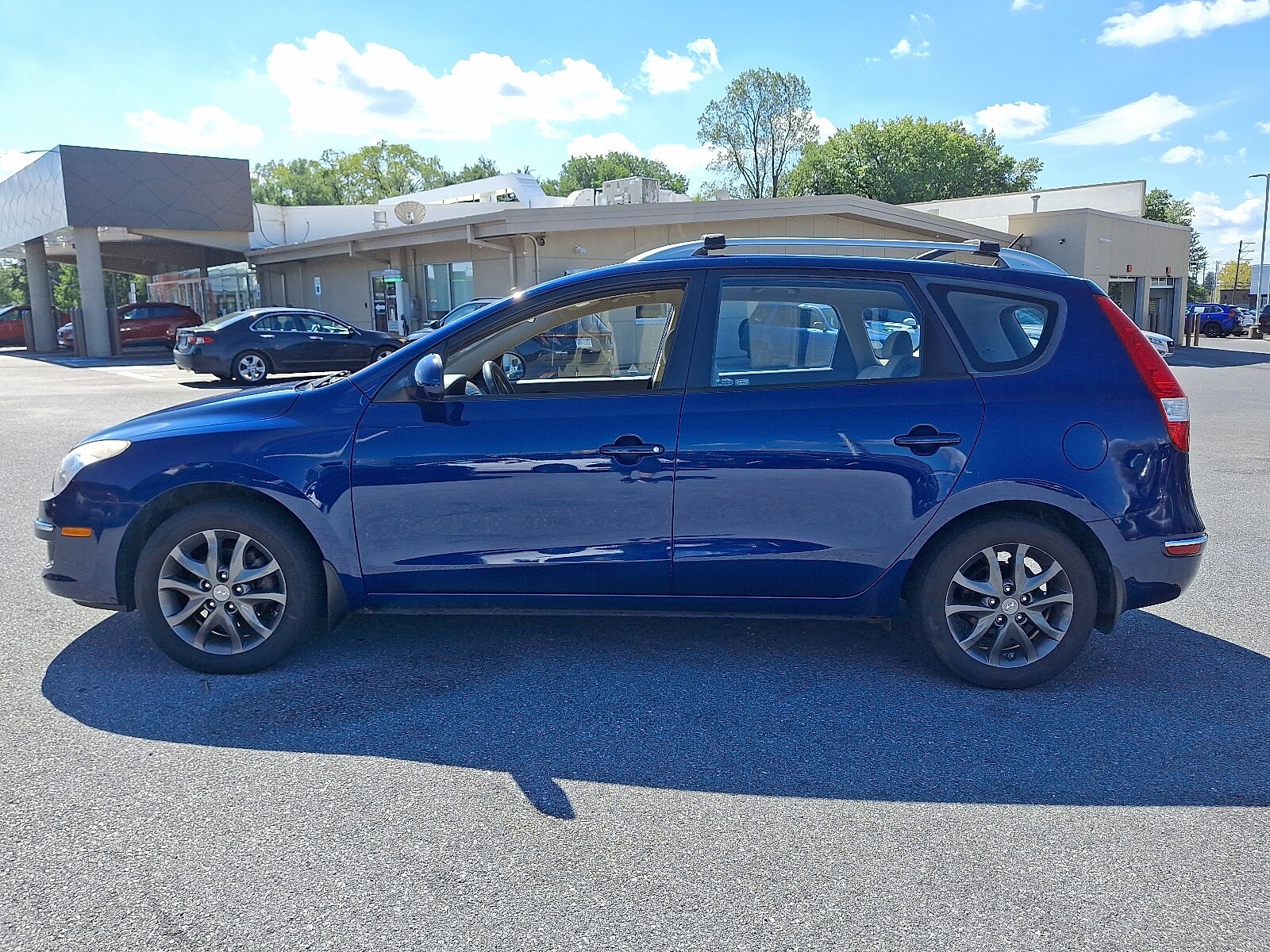 2012 Hyundai Elantra Touring GLS photo 4