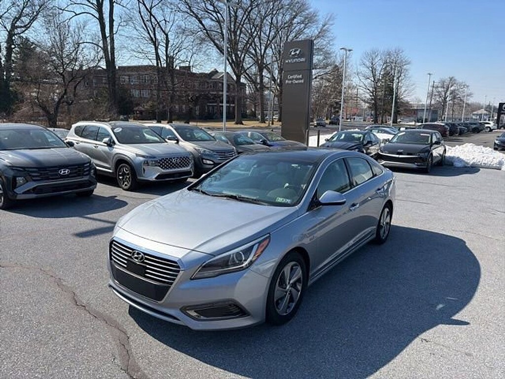 Used 2016 Hyundai Sonata Hybrid Limited Sedan