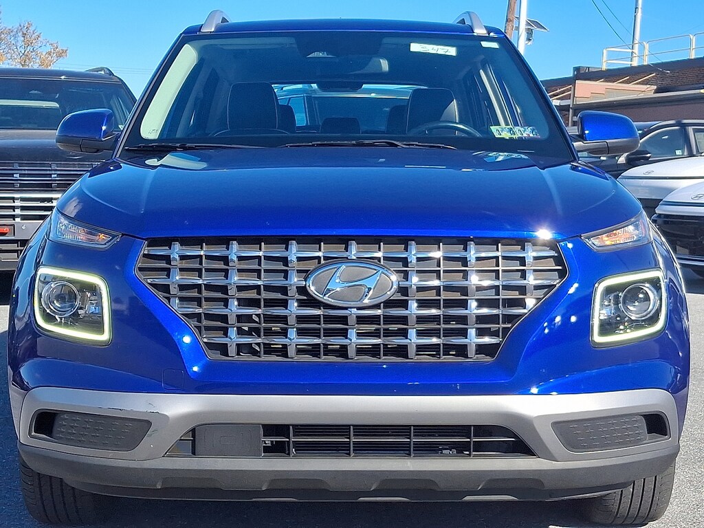 Certified 2023 Hyundai Venue Limited Limited IVT