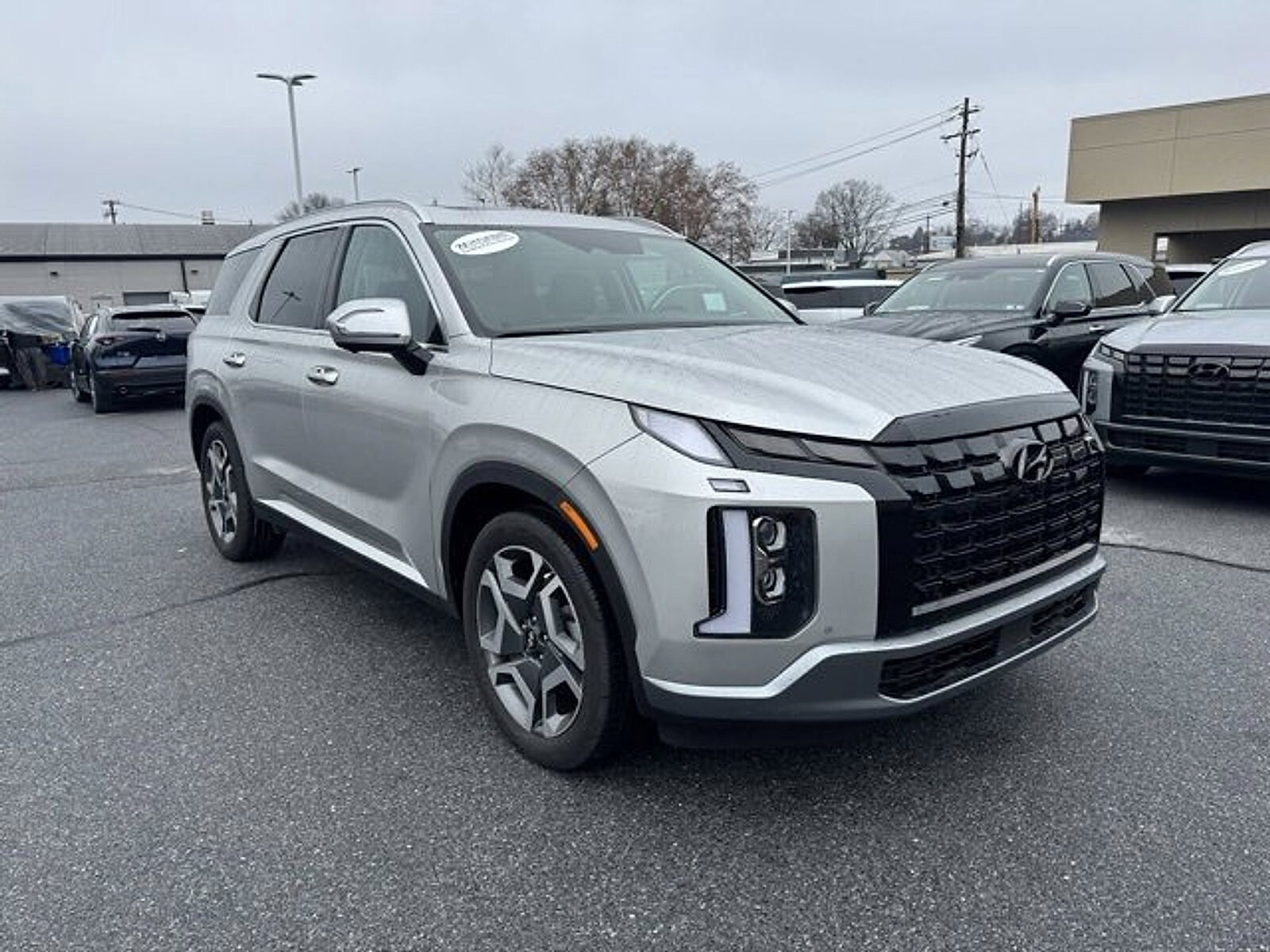 2025 Hyundai Palisade SEL photo 3