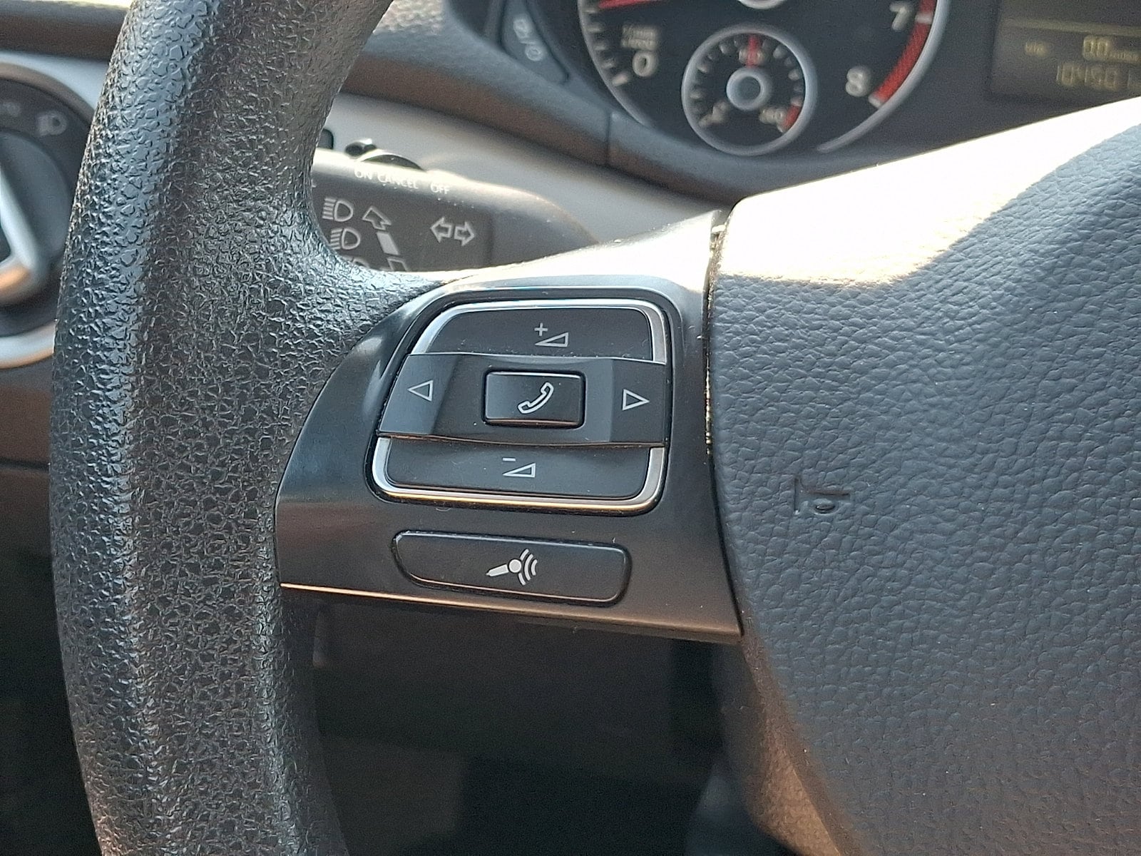 2014 Volkswagen Passat S - Photo 18