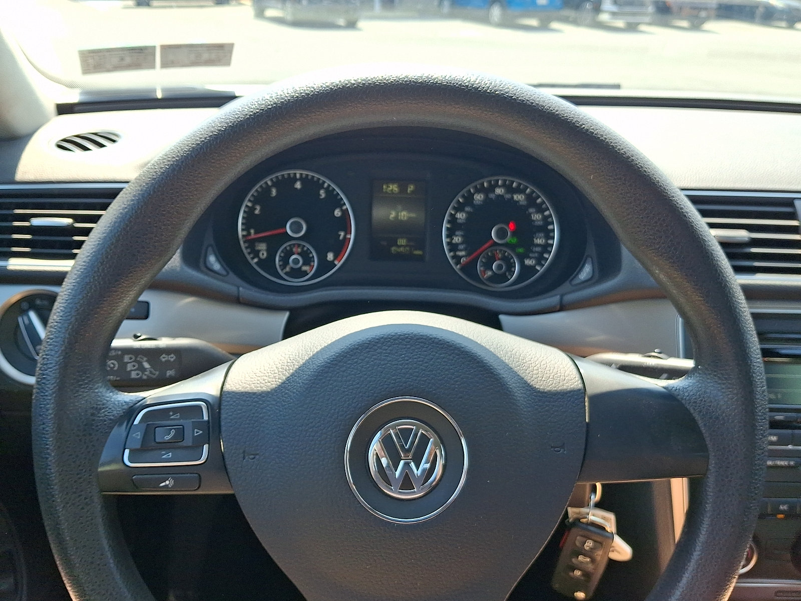 2014 Volkswagen Passat S - Photo 16