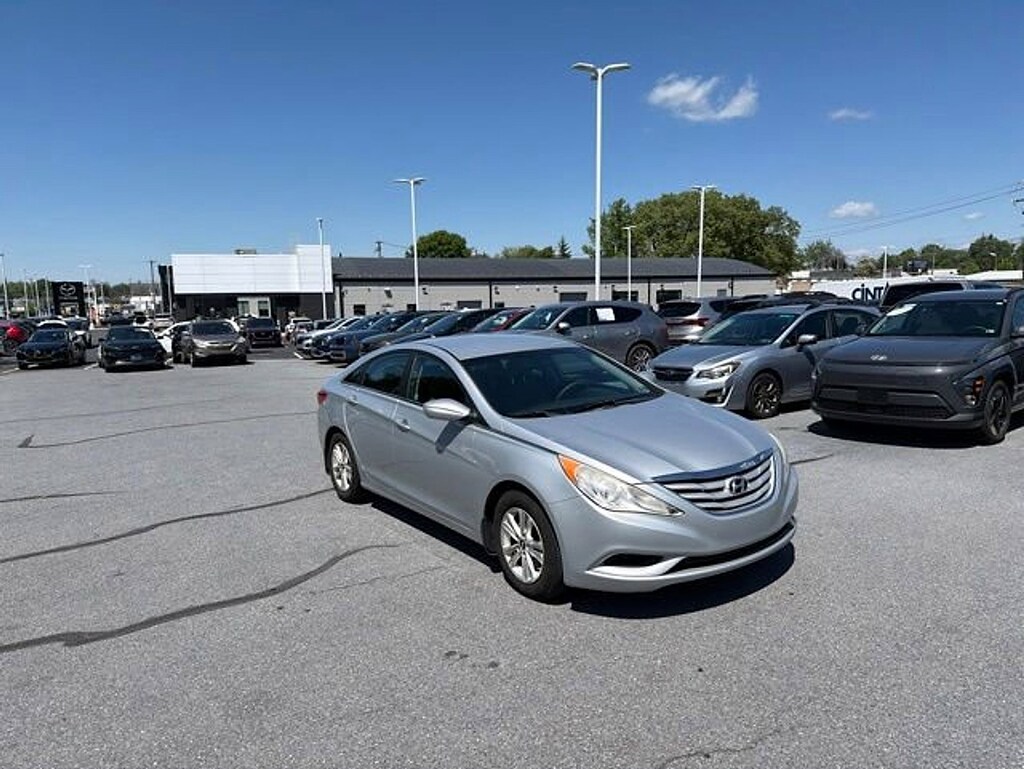 Used 2012 Hyundai Sonata GLS PZEV Sedan