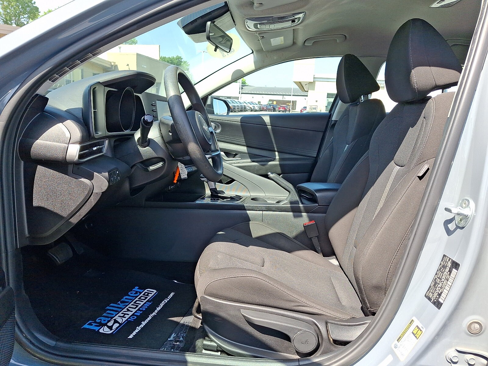 2021 Hyundai Elantra SE - Photo 13