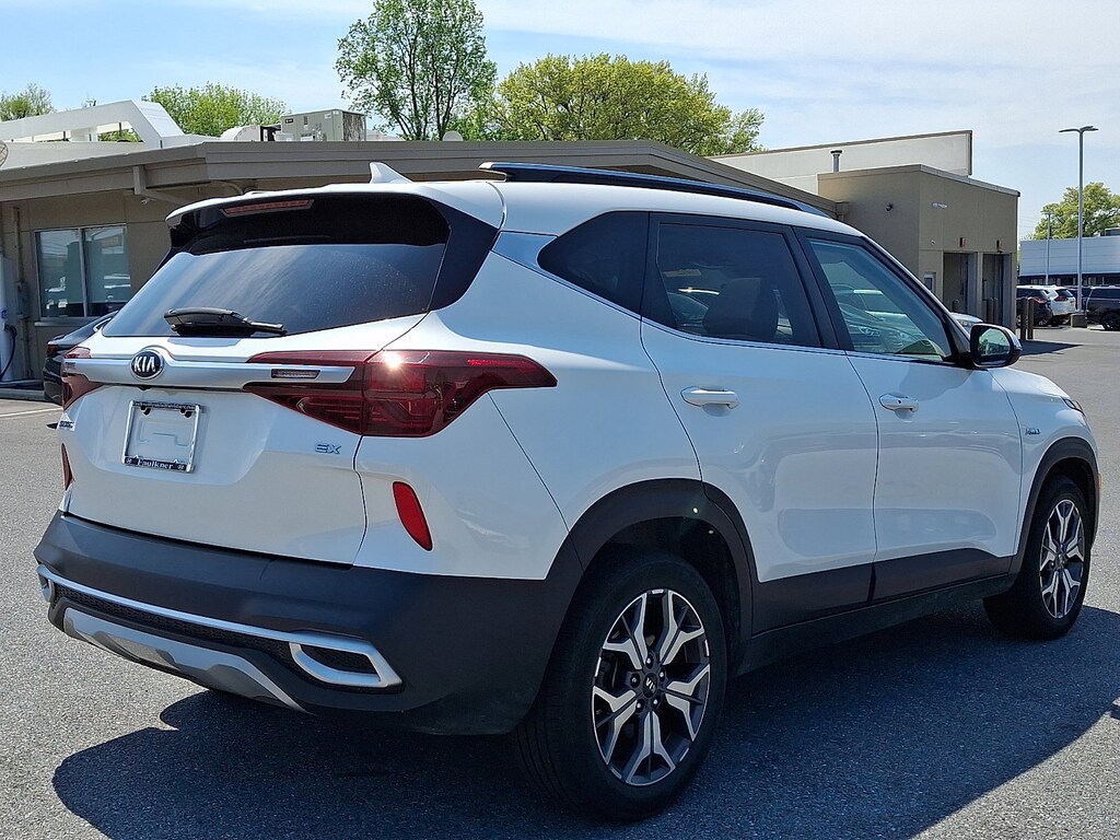 Used 2021 Kia Seltos EX EX IVT AWD