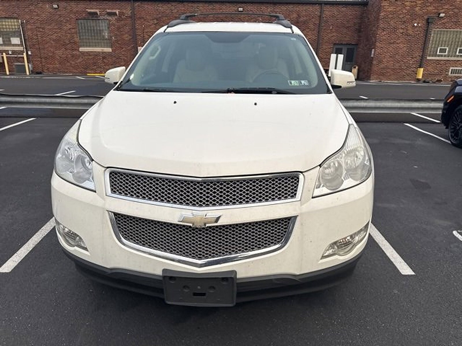 2011 Chevrolet Traverse LTZ photo 2