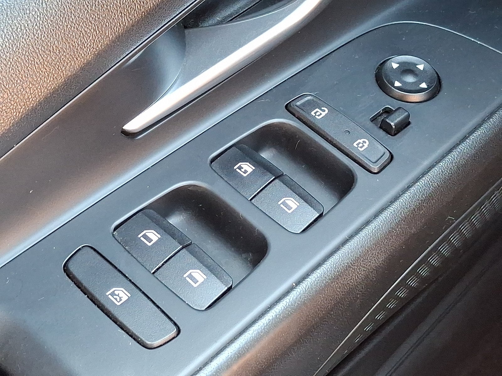 2021 Hyundai Elantra SE - Photo 25