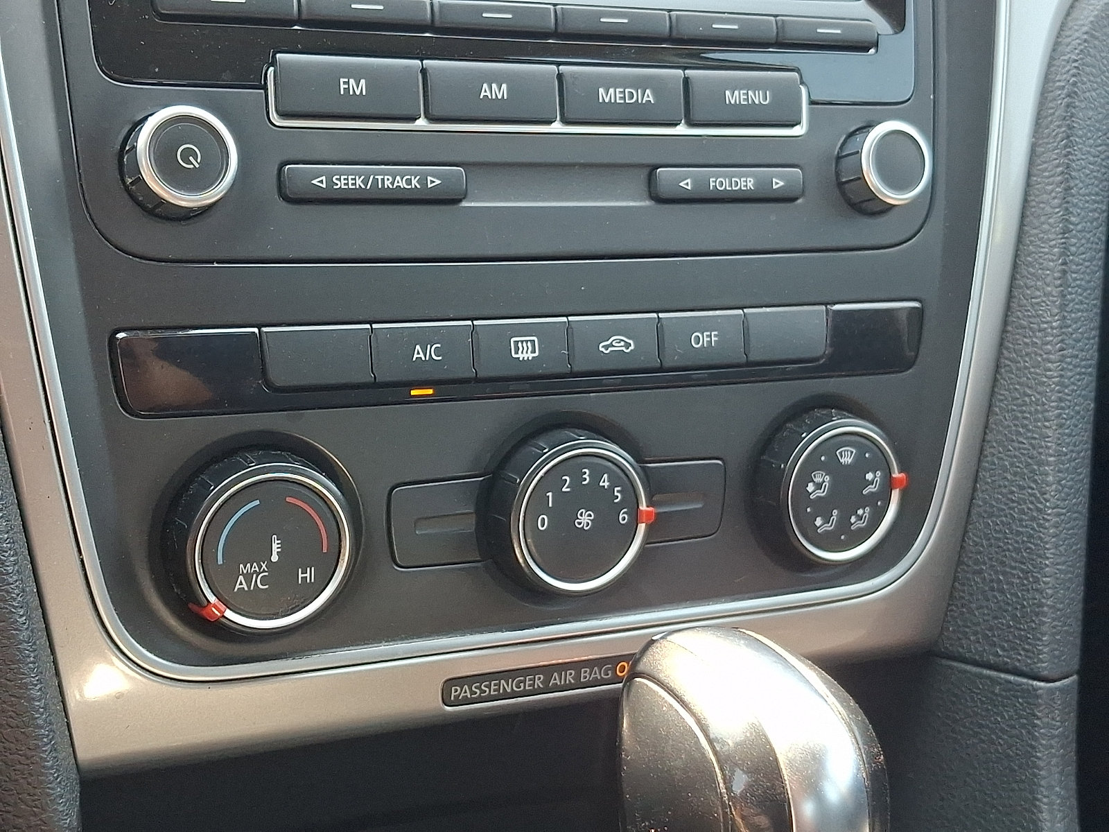 2014 Volkswagen Passat S - Photo 14