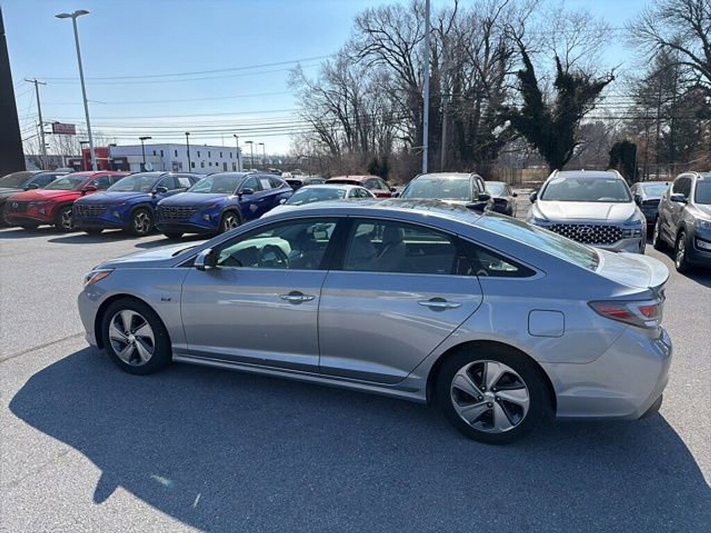 Used 2016 Hyundai Sonata Hybrid Limited Sedan