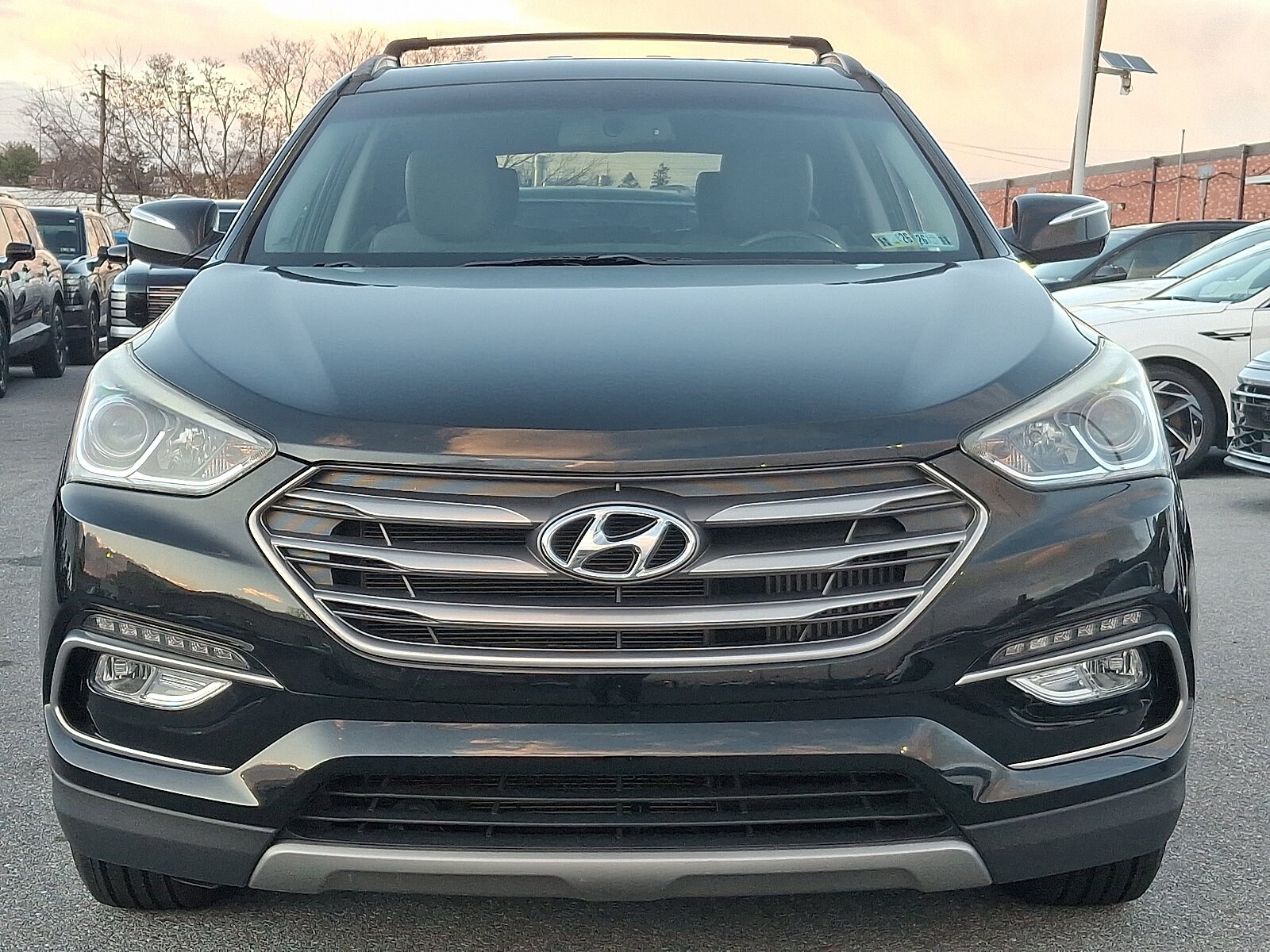 2018 Hyundai Santa Fe Sport 2.0T photo 2