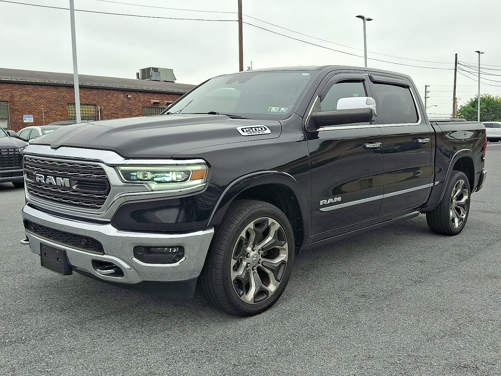 2019 Ram 1500 Limited photo 3