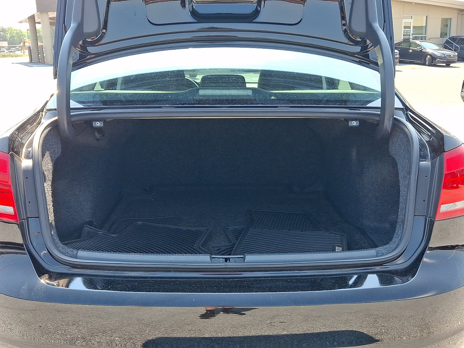 2014 Volkswagen Passat S - Photo 29