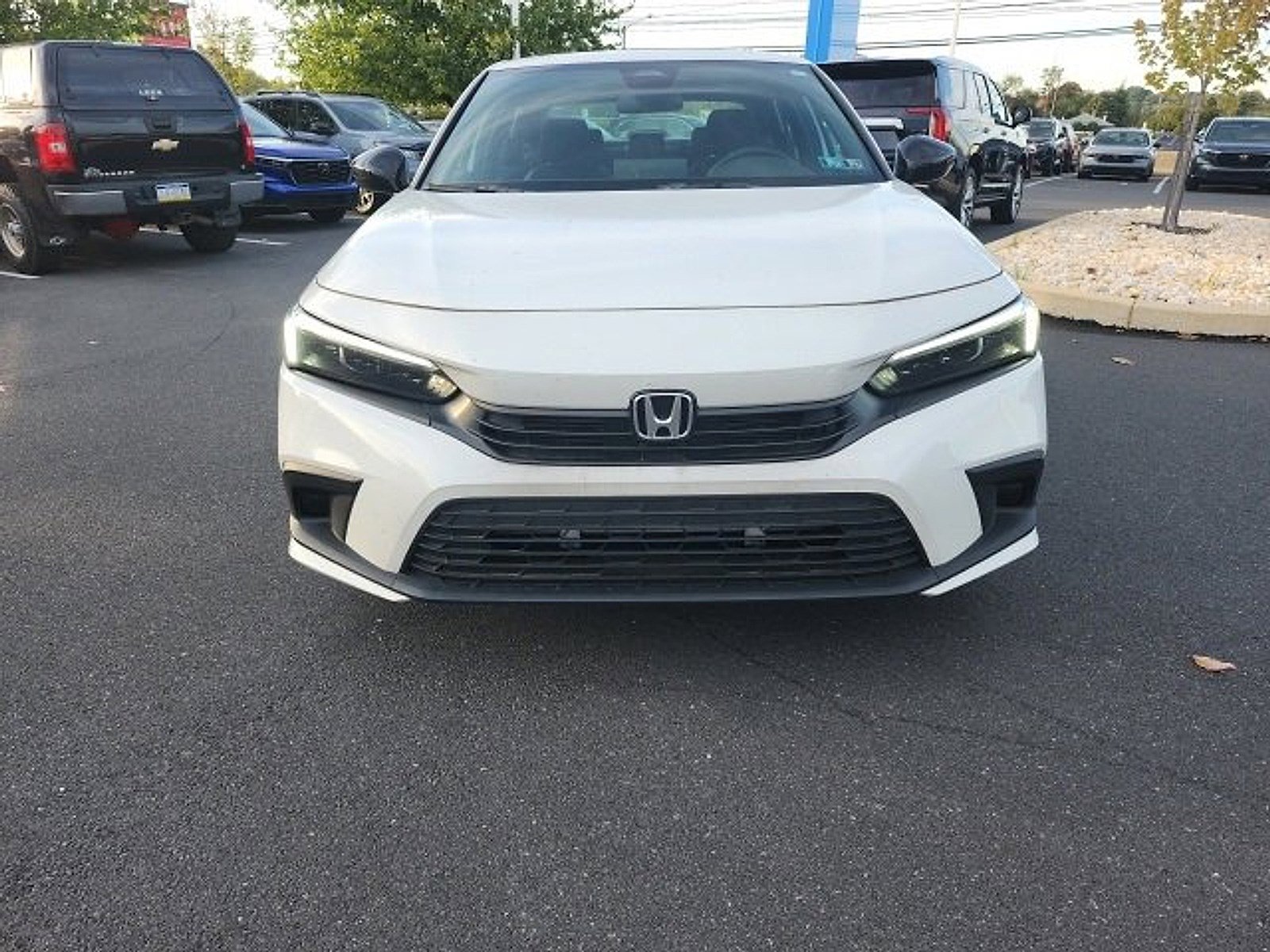 2022 Honda Civic Sport photo 2