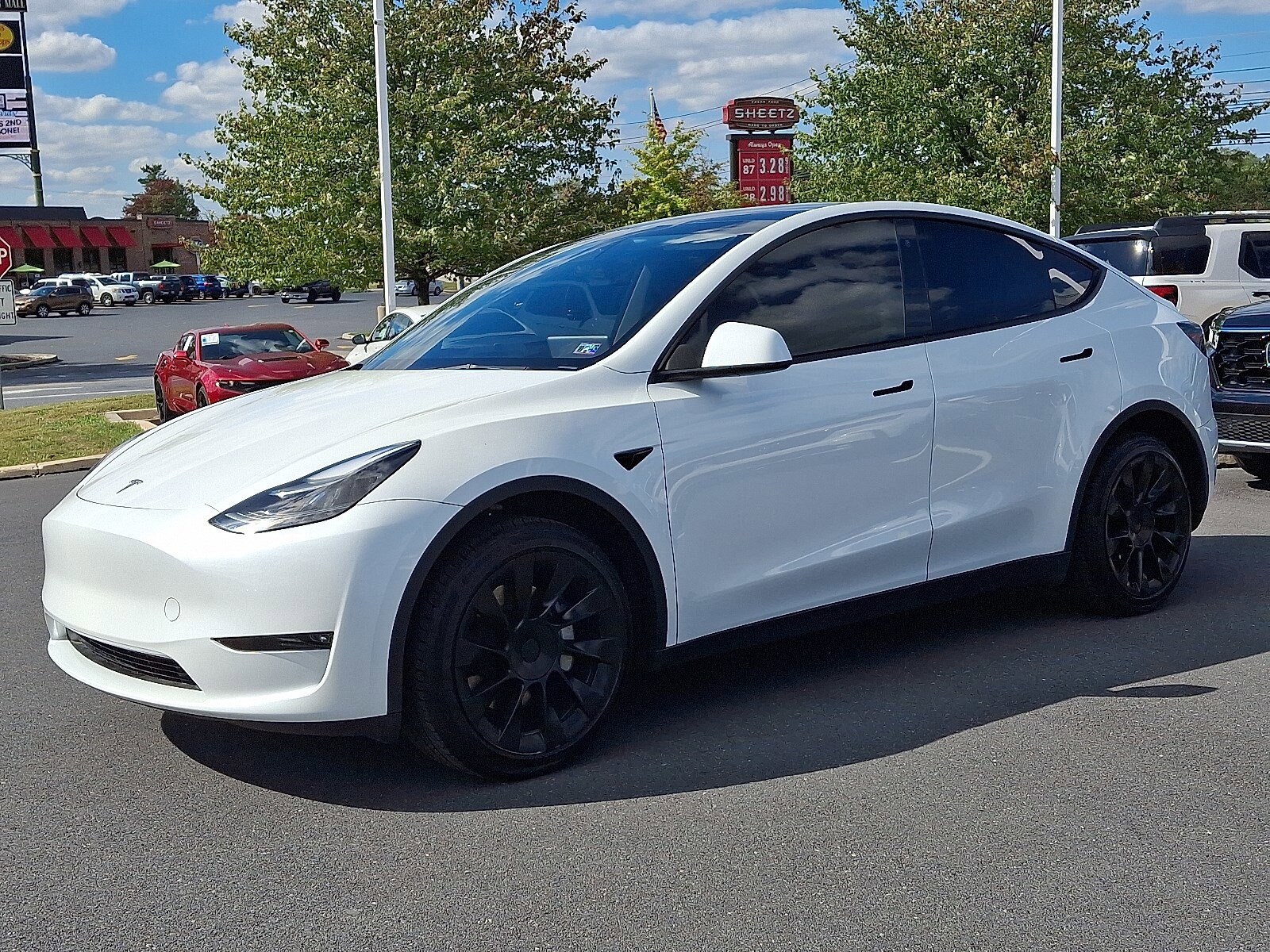 2023 Tesla Model Y Long Range photo 3