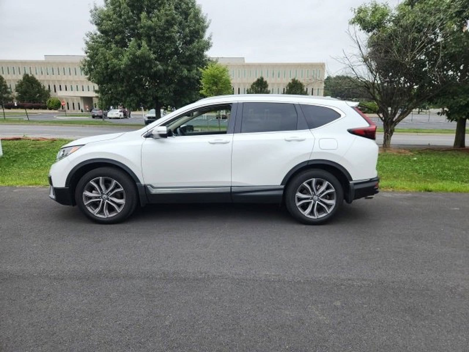 Certified 2021 Honda CR-V Touring with VIN 2HKRW2H98MH641491 for sale in Harrisburg, PA