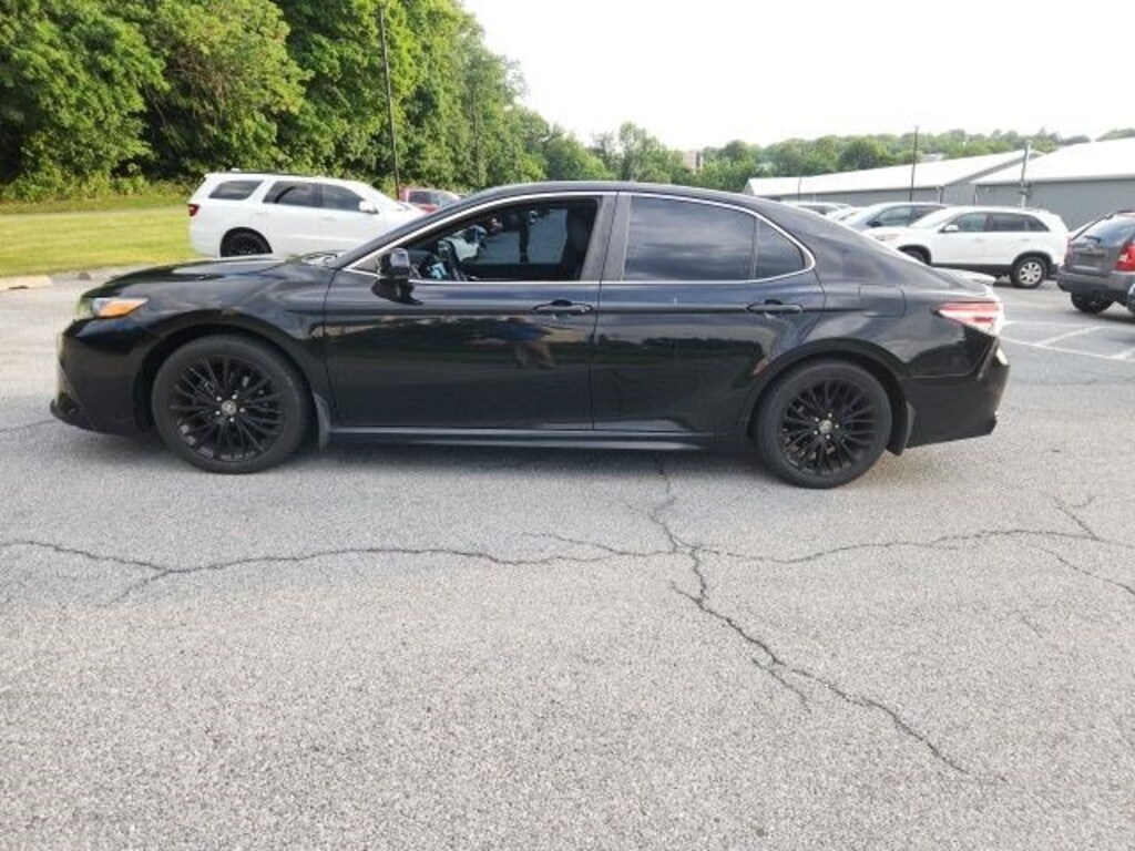 Used 2020 Toyota Camry SE SE Auto AWD
