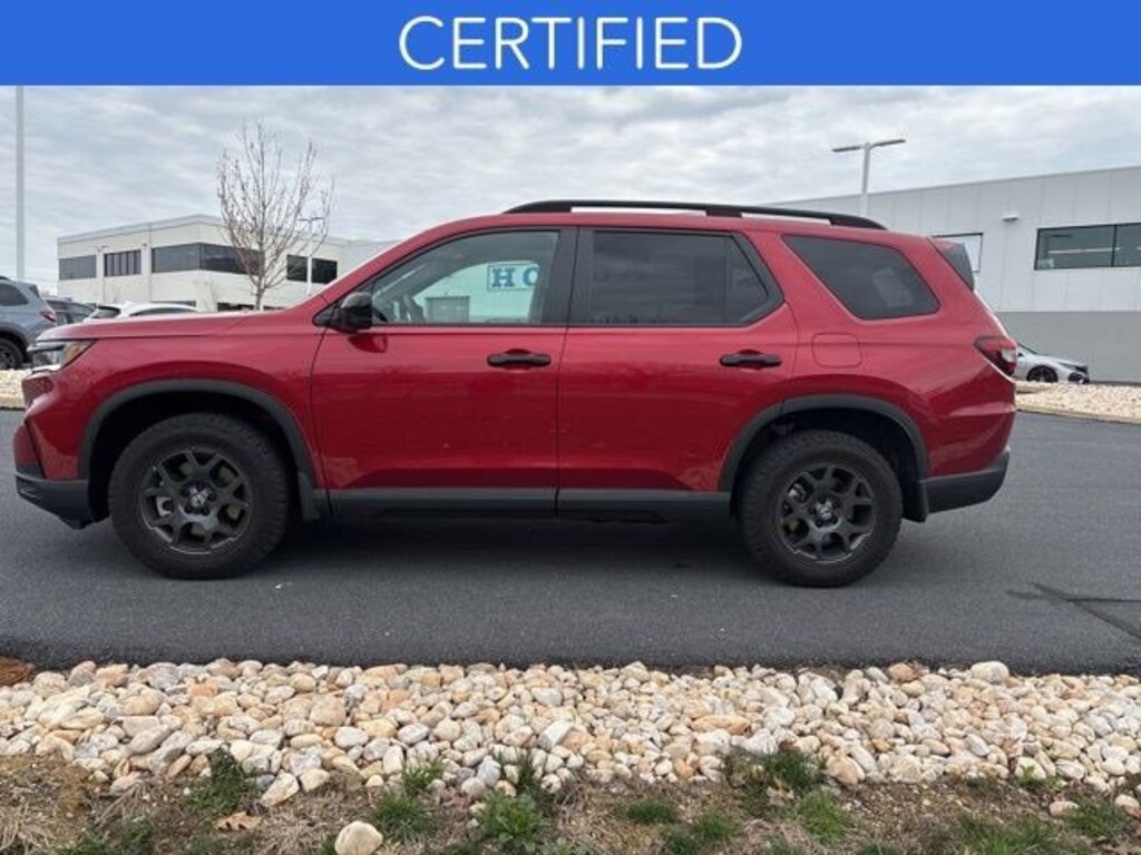 Certified 2025 Honda Pilot TrailSport TrailSport AWD