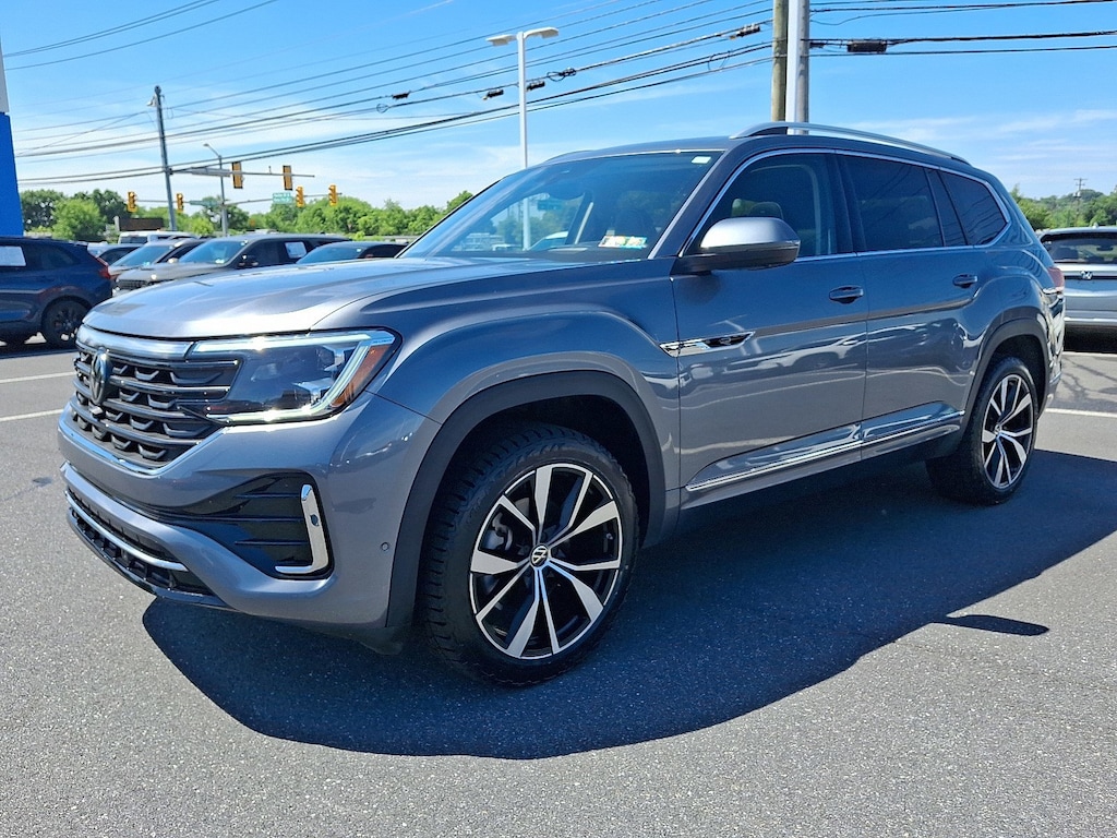Used 2024 Volkswagen Atlas 2.0T SEL Premium R-Line 2.0T SEL Premium R-Line 4MOTION