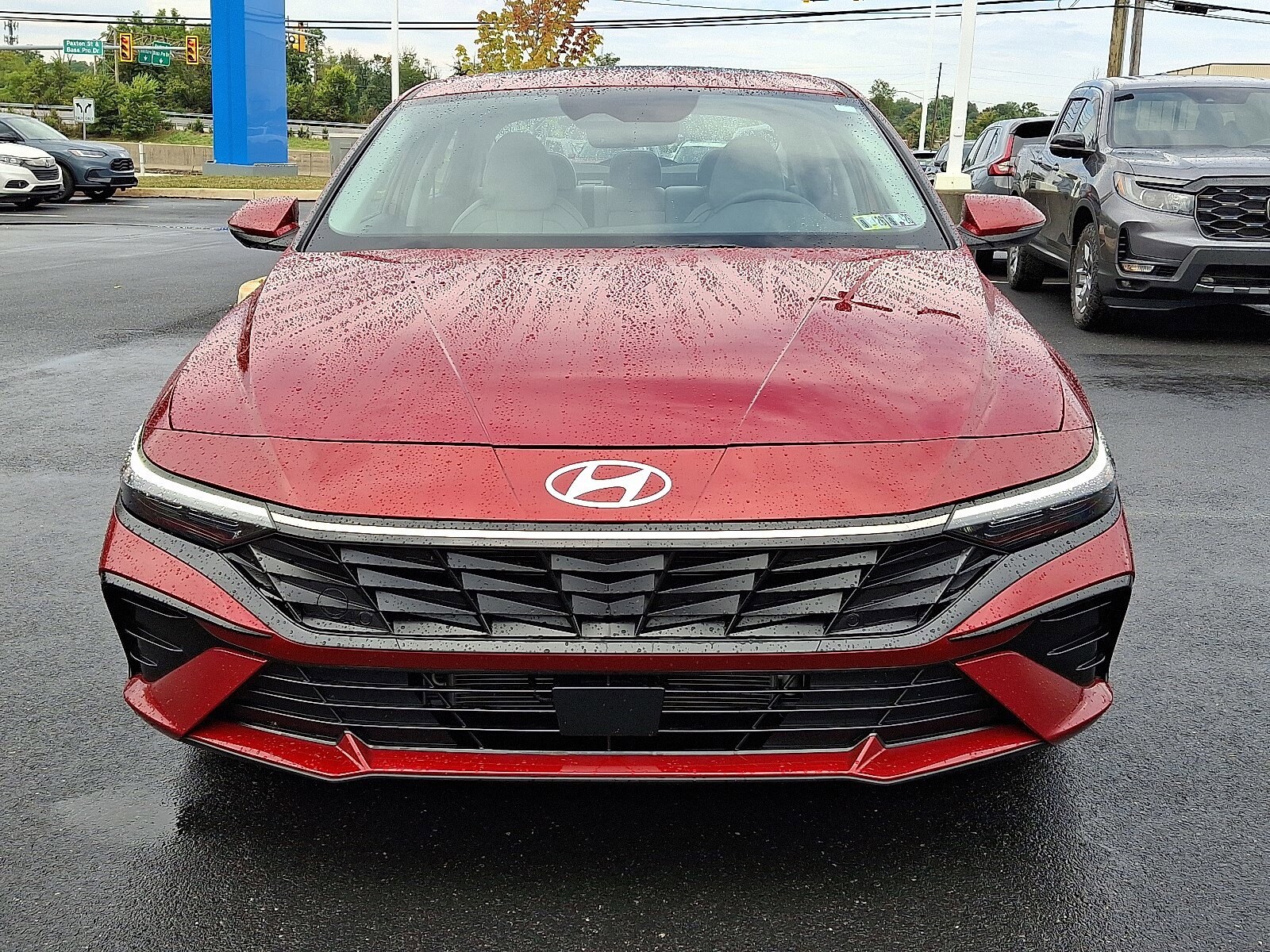 2025 Hyundai Elantra Hybrid Limited photo 2