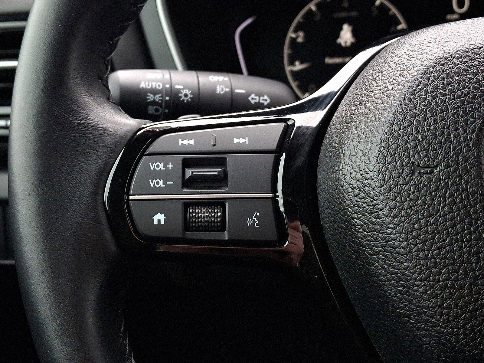 2025 Honda Pilot Touring - Photo 23