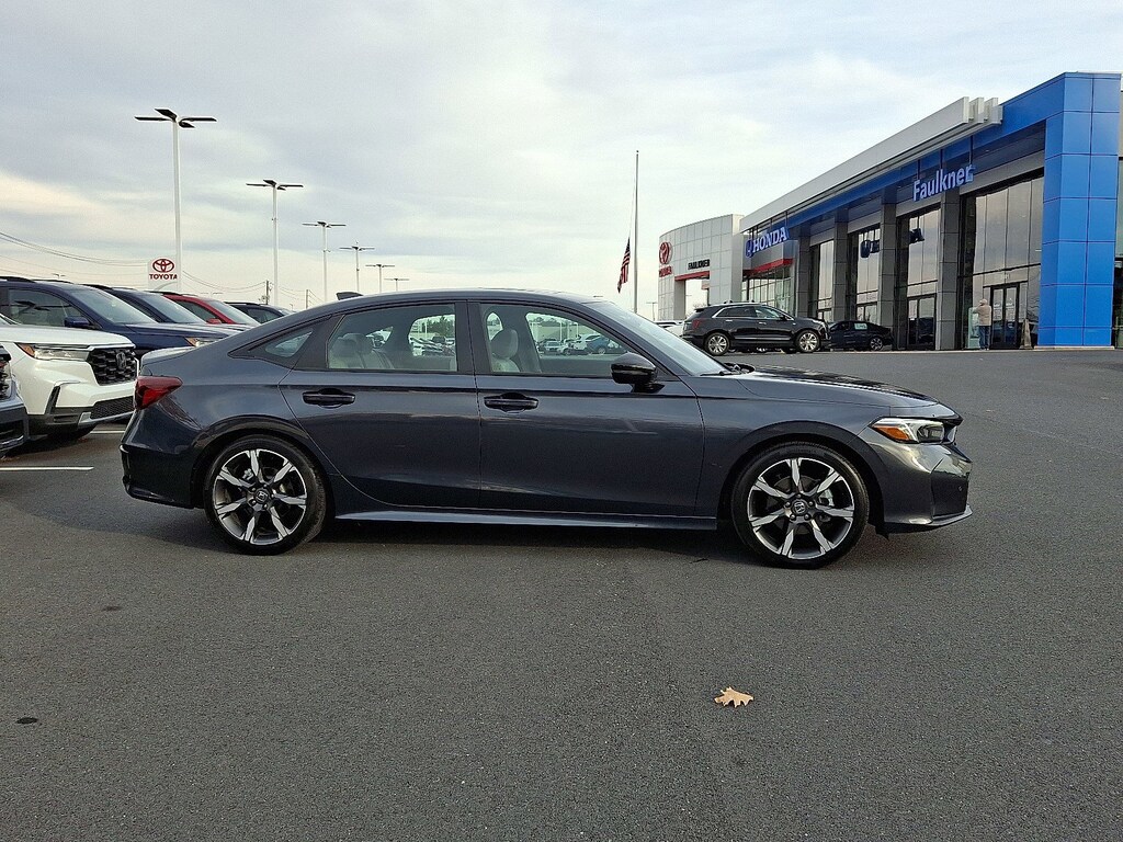 2025 Honda Civic Hybrid Sport photo 4