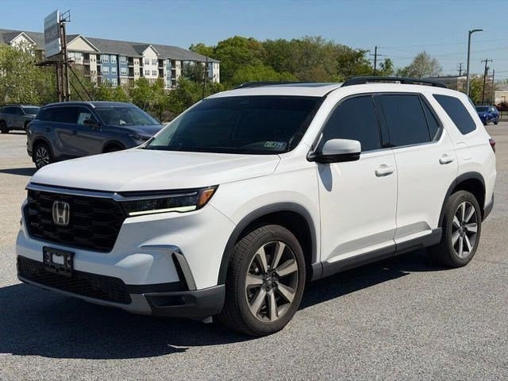 Certified 2023 Honda Pilot Touring Touring AWD