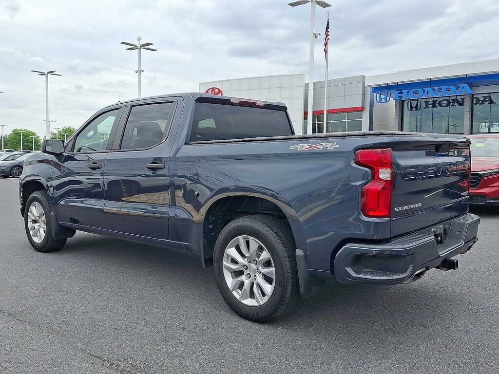 Used 2021 Chevrolet Silverado 1500 Custom 4WD Crew Cab 147 Custom