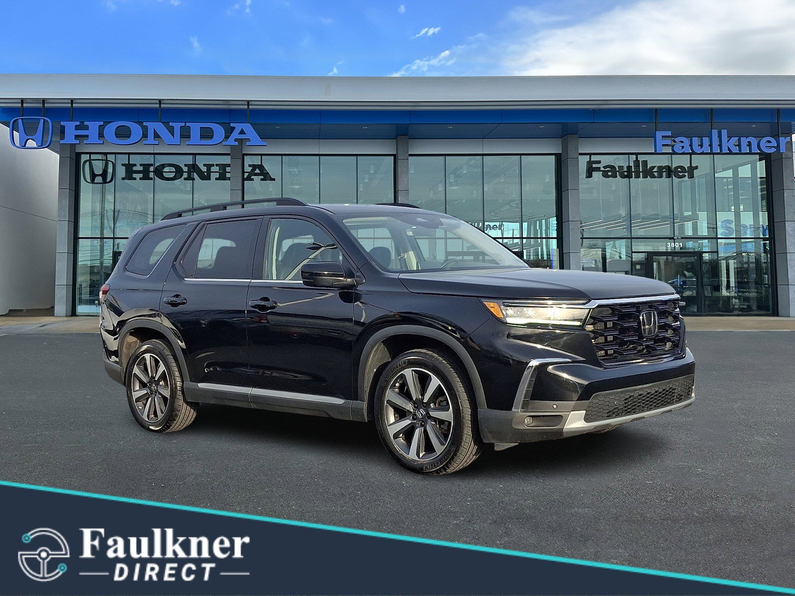 2023 Honda Pilot Touring's photo