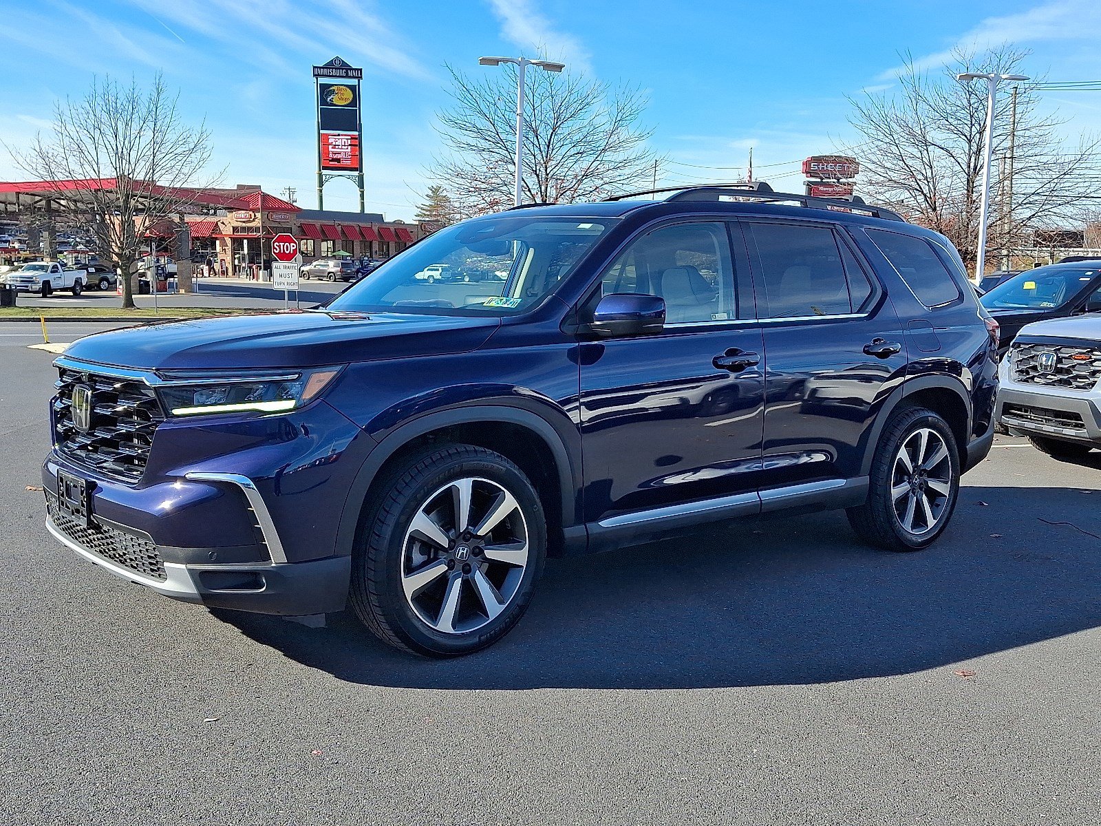 2023 Honda Pilot Elite photo 2