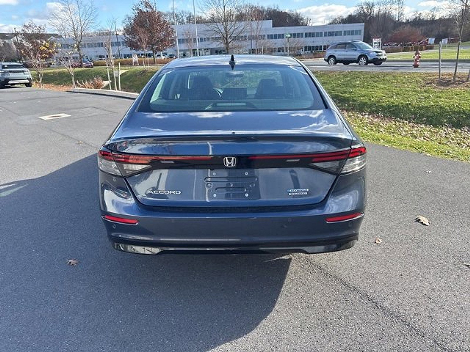 2024 Honda Accord Hybrid Touring photo 2
