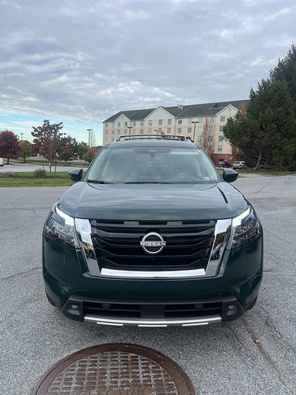 Used 2025 Nissan Pathfinder SL SL 4WD