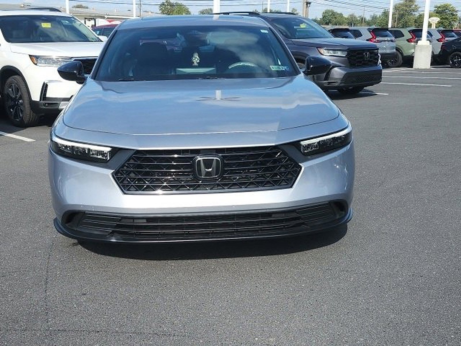 2023 Honda Accord Hybrid Sport photo 3