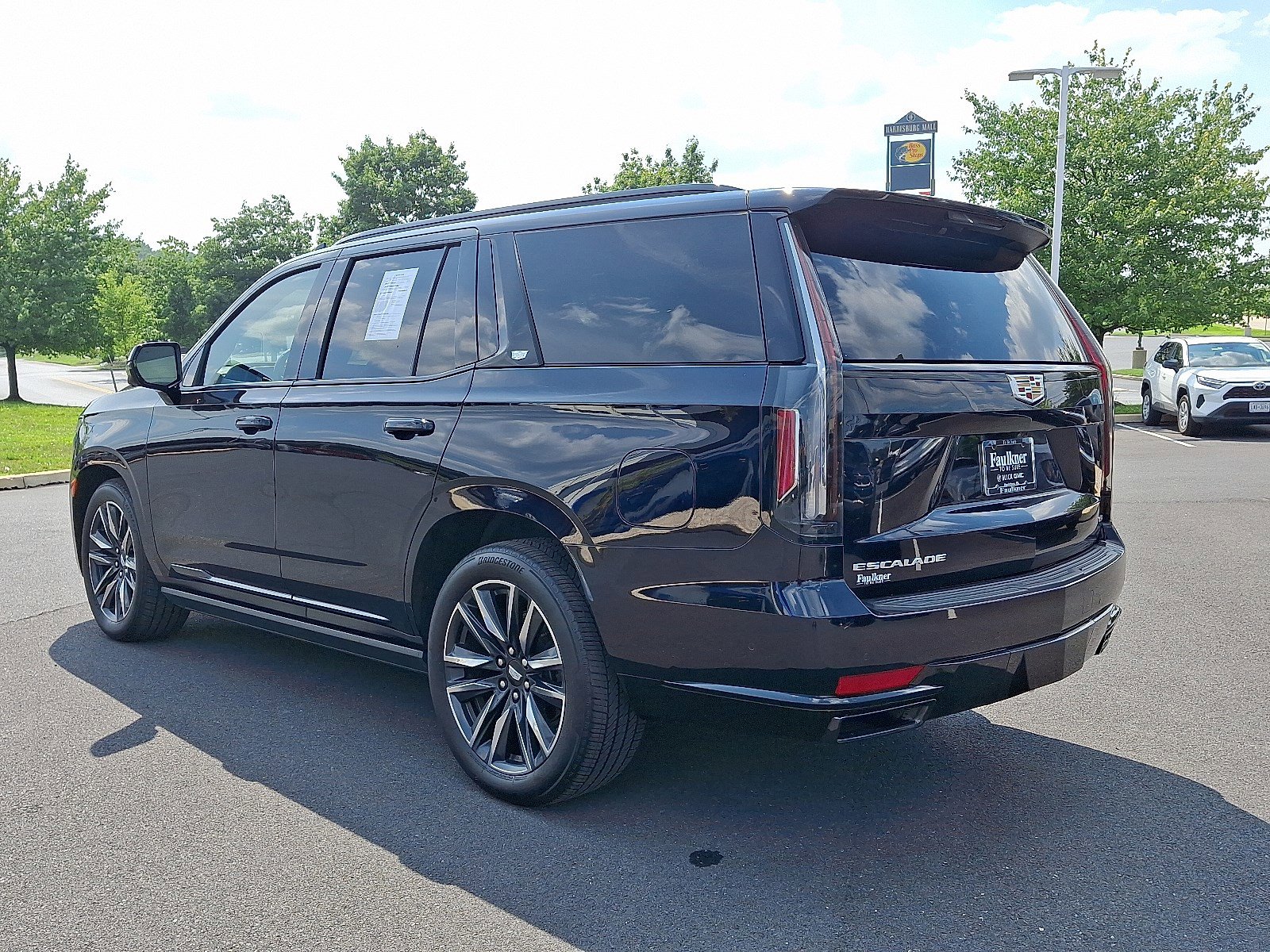 2023 Cadillac Escalade Sport Platinum photo 4