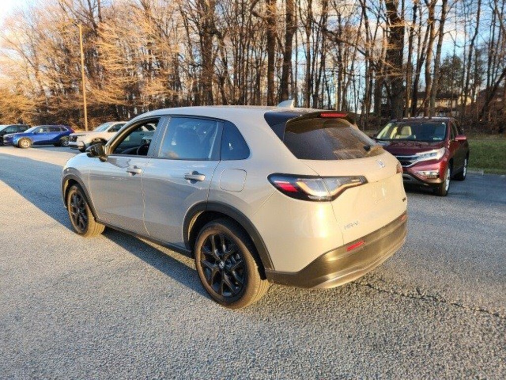 Certified 2023 Honda HR-V Sport Sport 2WD CVT