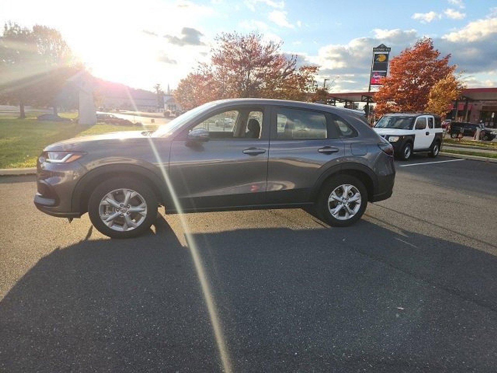 2024 Honda HR-V LX photo 2