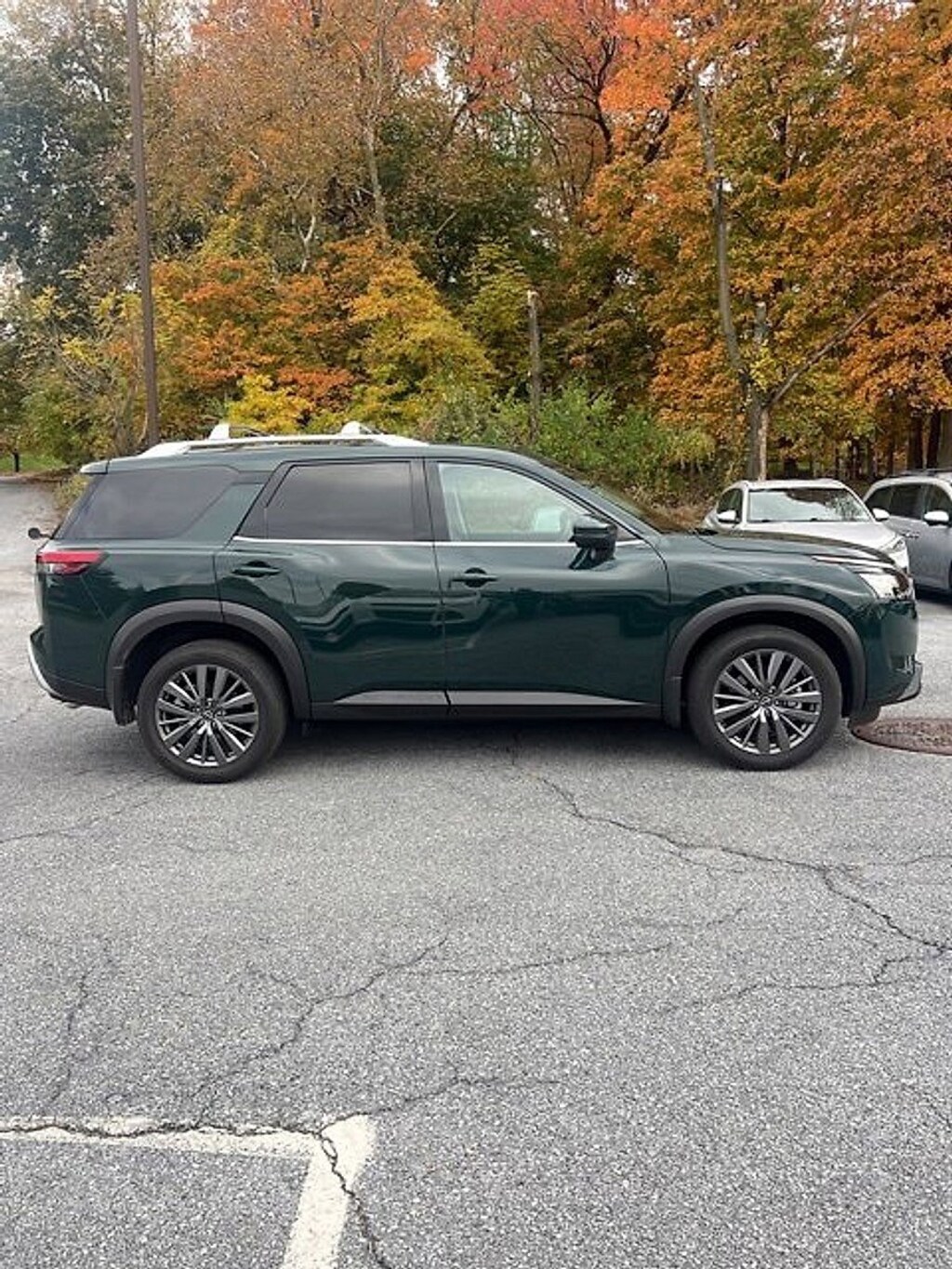 Used 2025 Nissan Pathfinder SL SL 4WD