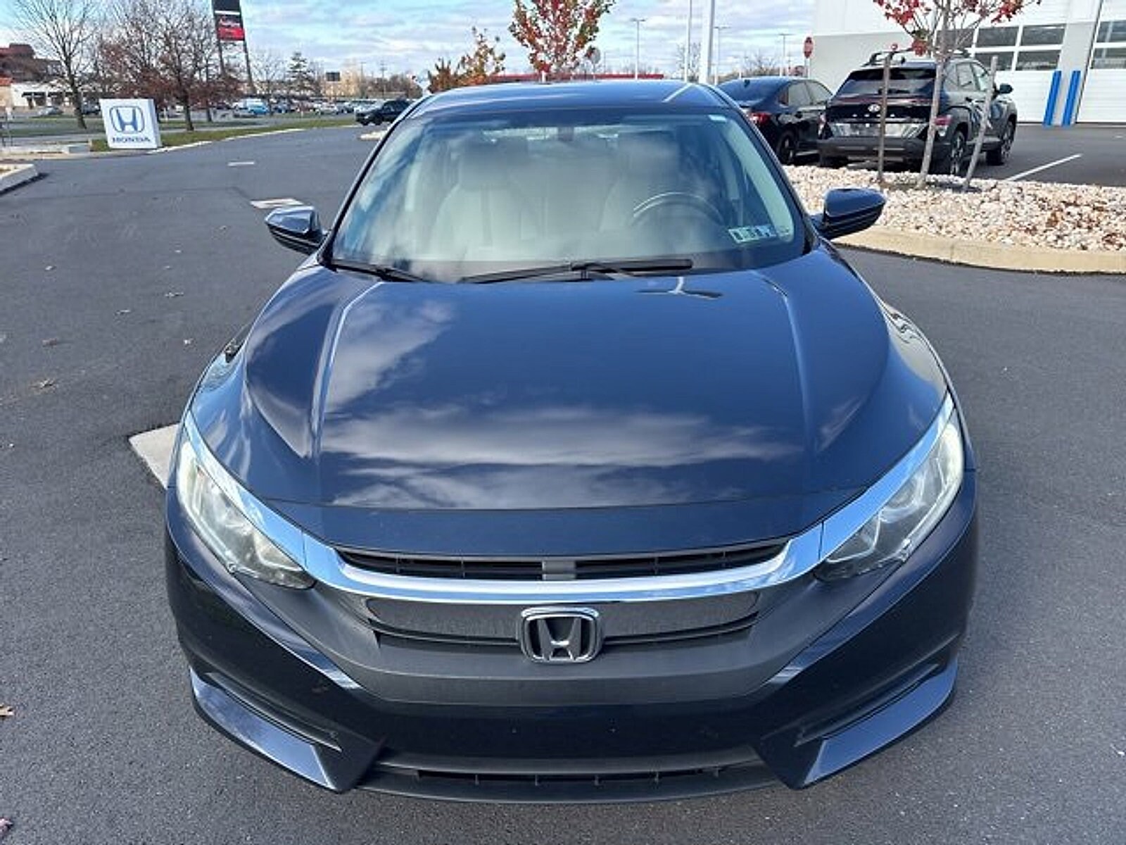 2018 Honda Civic LX photo 2