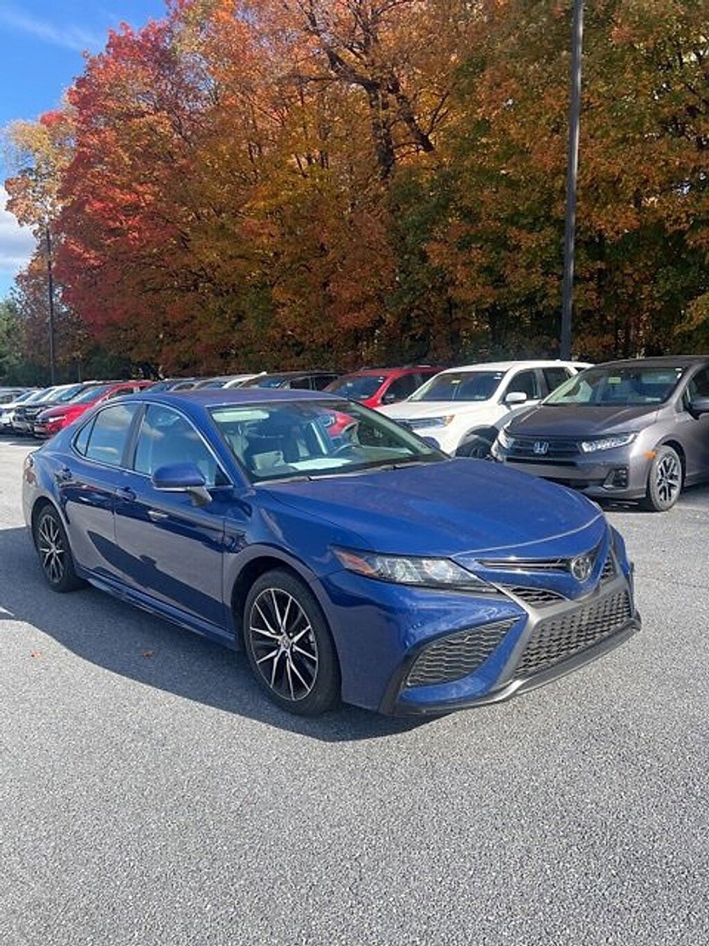 Used 2024 Toyota Camry SE SE Auto