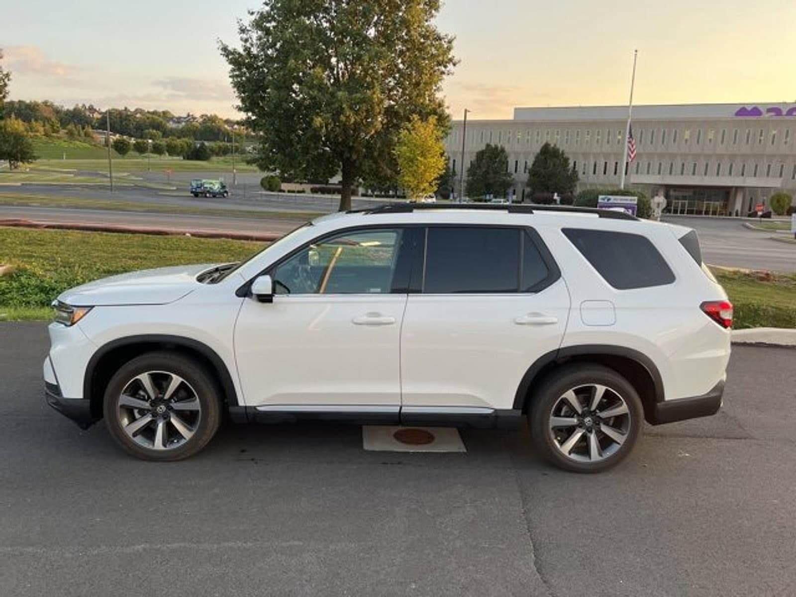 Certified 2023 Honda Pilot Elite with VIN 5FNYG1H82PB033463 for sale in Harrisburg, PA