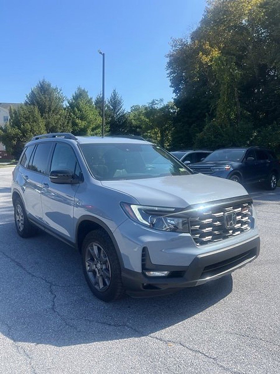2024 Honda Passport TrailSport photo 2
