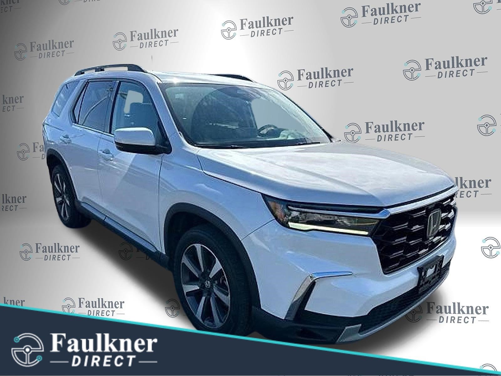 2023 Honda Pilot Touring AWD's photo