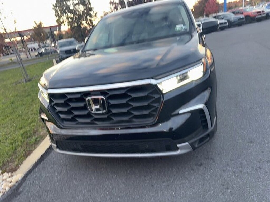 Certified 2023 Honda Pilot EX-L 7 Passenger EX-L 7 Passenger AWD