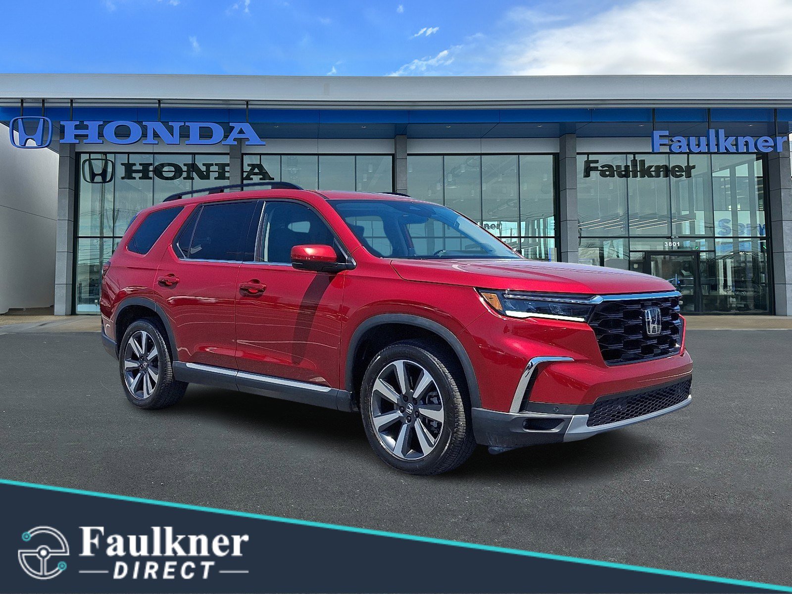2025 Honda Pilot Touring AWD's photo