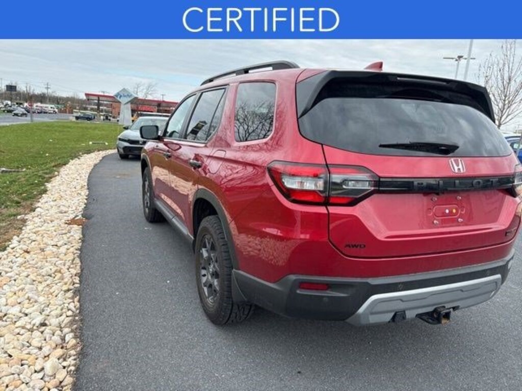 Certified 2025 Honda Pilot TrailSport TrailSport AWD