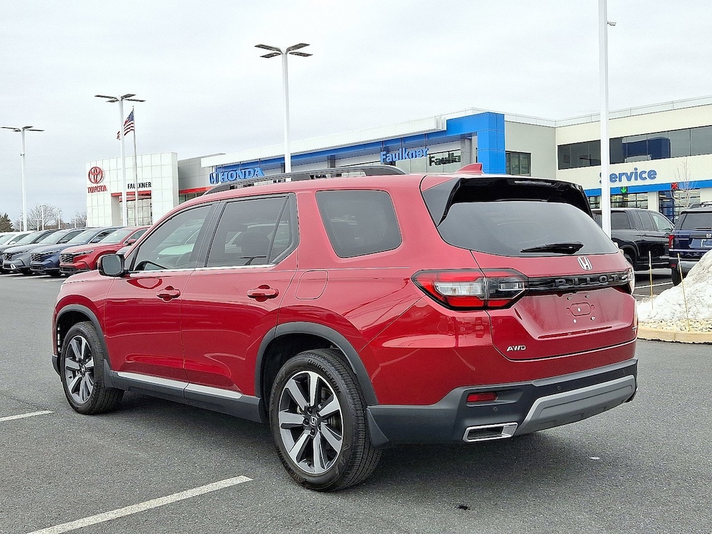 Certified 2025 Honda Pilot Touring Touring AWD