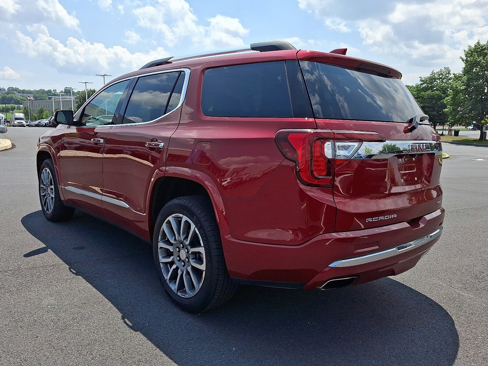 2023 Gmc Acadia Denali photo 2