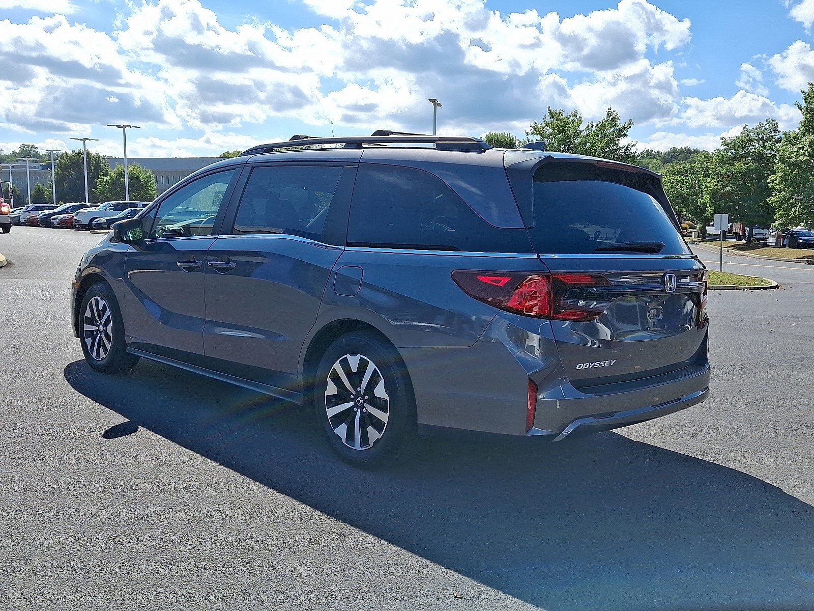 2025 Honda Odyssey EX-L photo 3