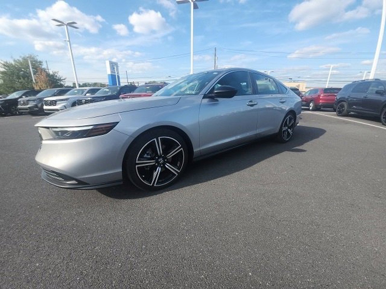 2023 Honda Accord Hybrid Sport photo 4